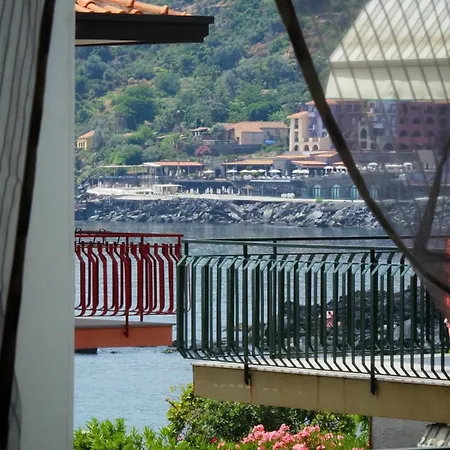 Apartment Casa Luce Santa Tecla Acireale